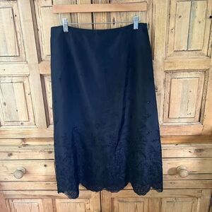 Vintage Ann Taylor 10 Black Beaded Skirt Y2K Silk Scalloped‎ Midi